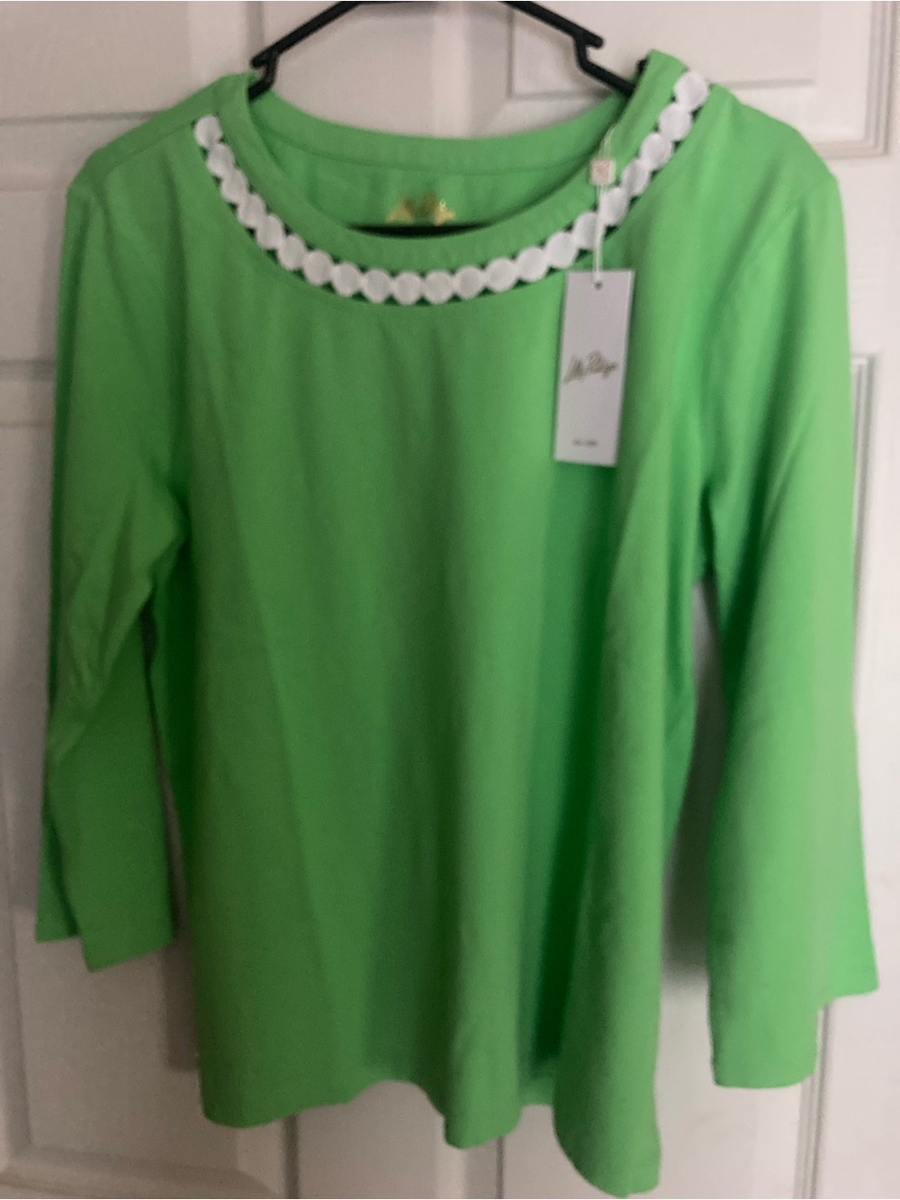 Lilly Pulitzer Lime Green Long Sleeve Top with White Scallop Neck
